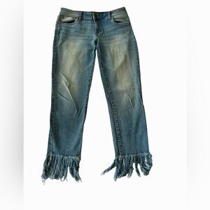 Sun & Shadow Frayed Bottom Jeans size 27